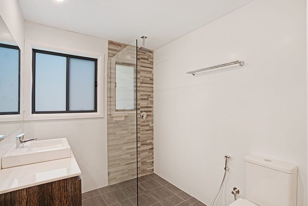 Framless_ShowerScreen_Davidson